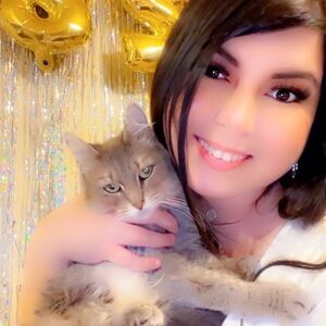 Join my live tomorrow lots of sale all sizes 💕💕💕